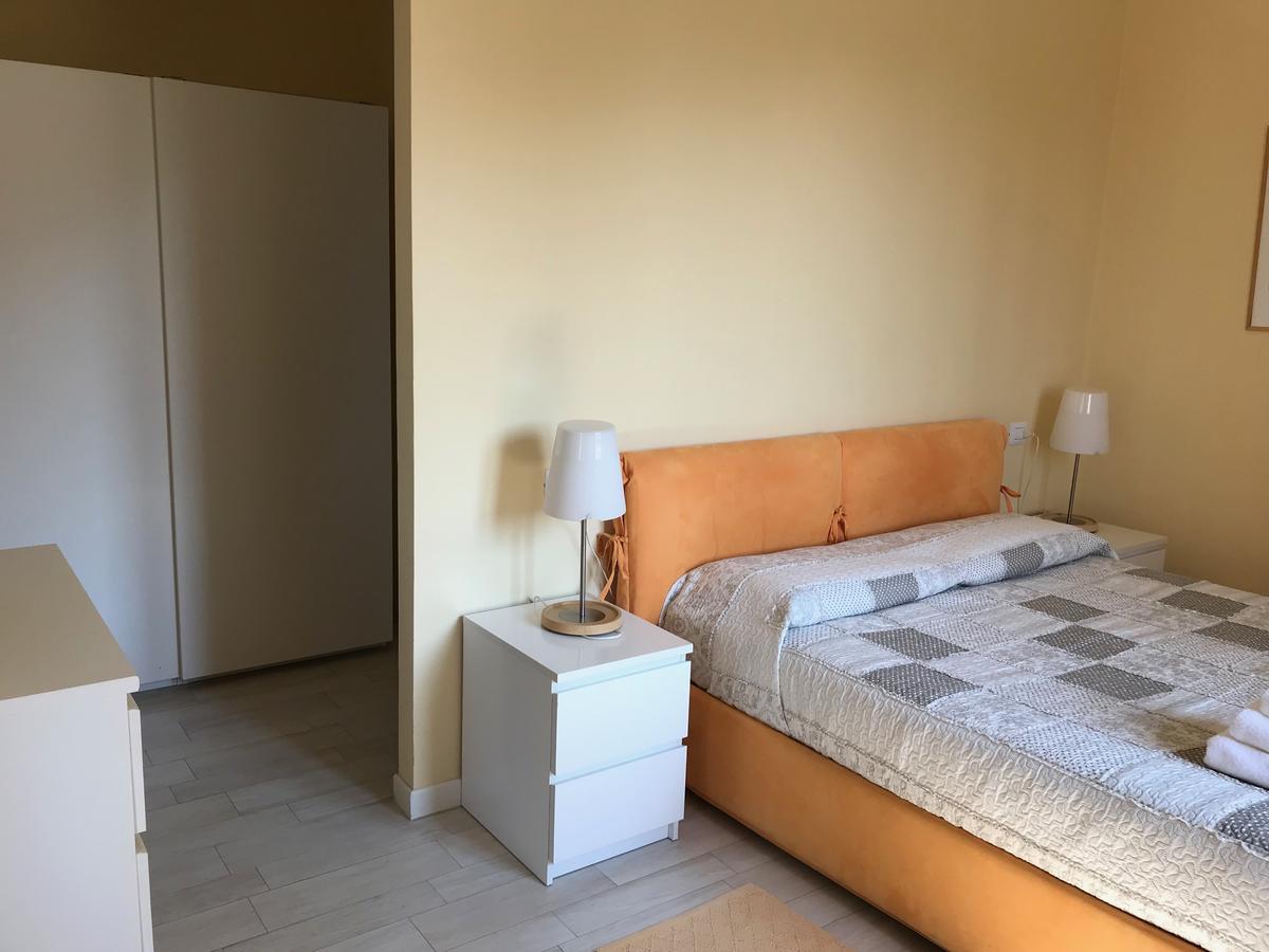 Residenza Le Logge Lejlighedshotel Torri Del Benaco Eksteriør billede