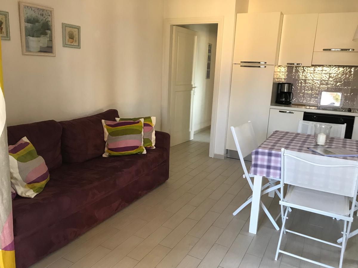 Residenza Le Logge Lejlighedshotel Torri Del Benaco Eksteriør billede