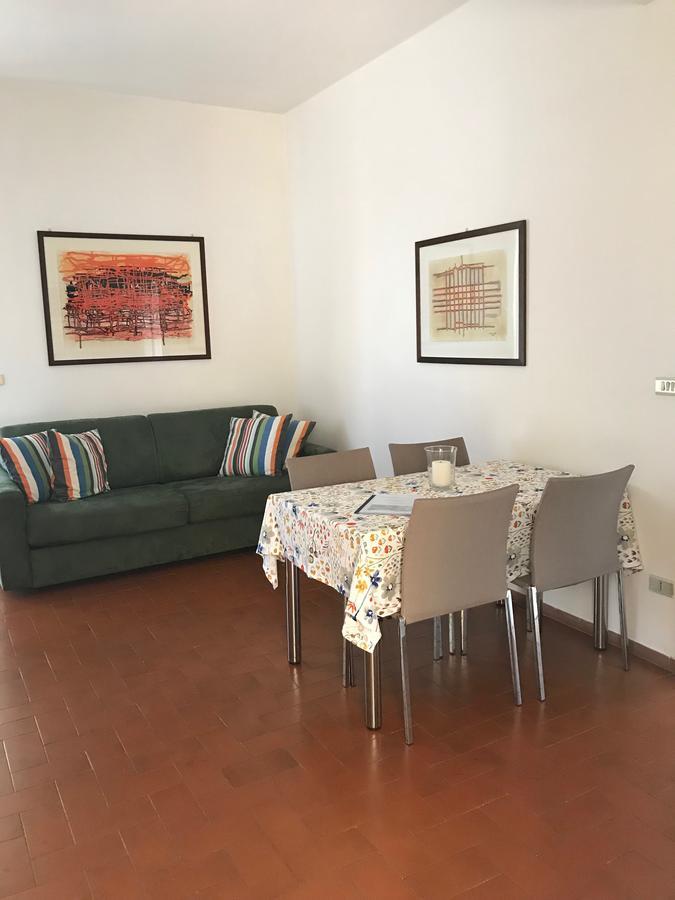 Residenza Le Logge Lejlighedshotel Torri Del Benaco Eksteriør billede