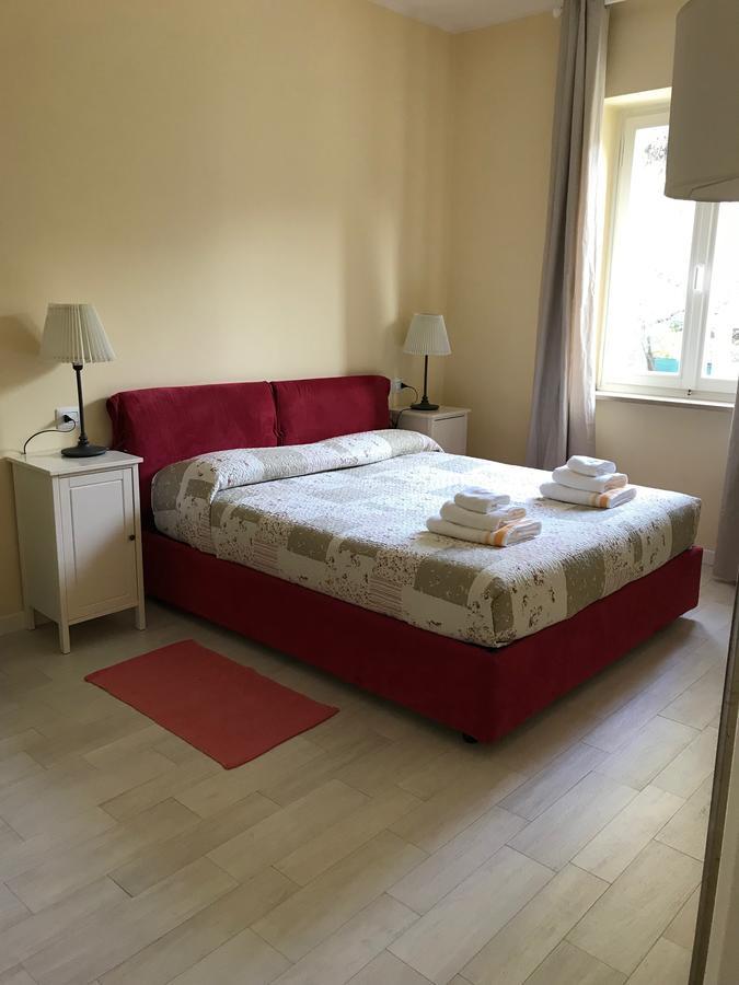 Residenza Le Logge Lejlighedshotel Torri Del Benaco Eksteriør billede